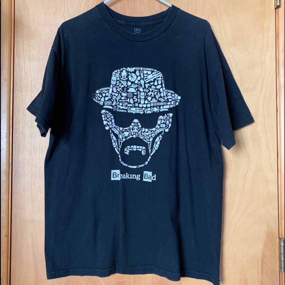 Mens XL Breaking Bad T-Shirt W/Heisenberg’s face.